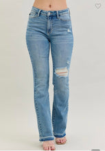 Load image into Gallery viewer, Judy Blue Mr Destroy Hem Jeans